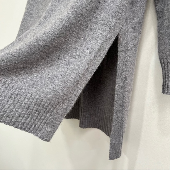 Saks Fifth Avenue 100% Cashmere Gray Turtleneck Tunic Length Sweater Size XS - Picture 3 of 9